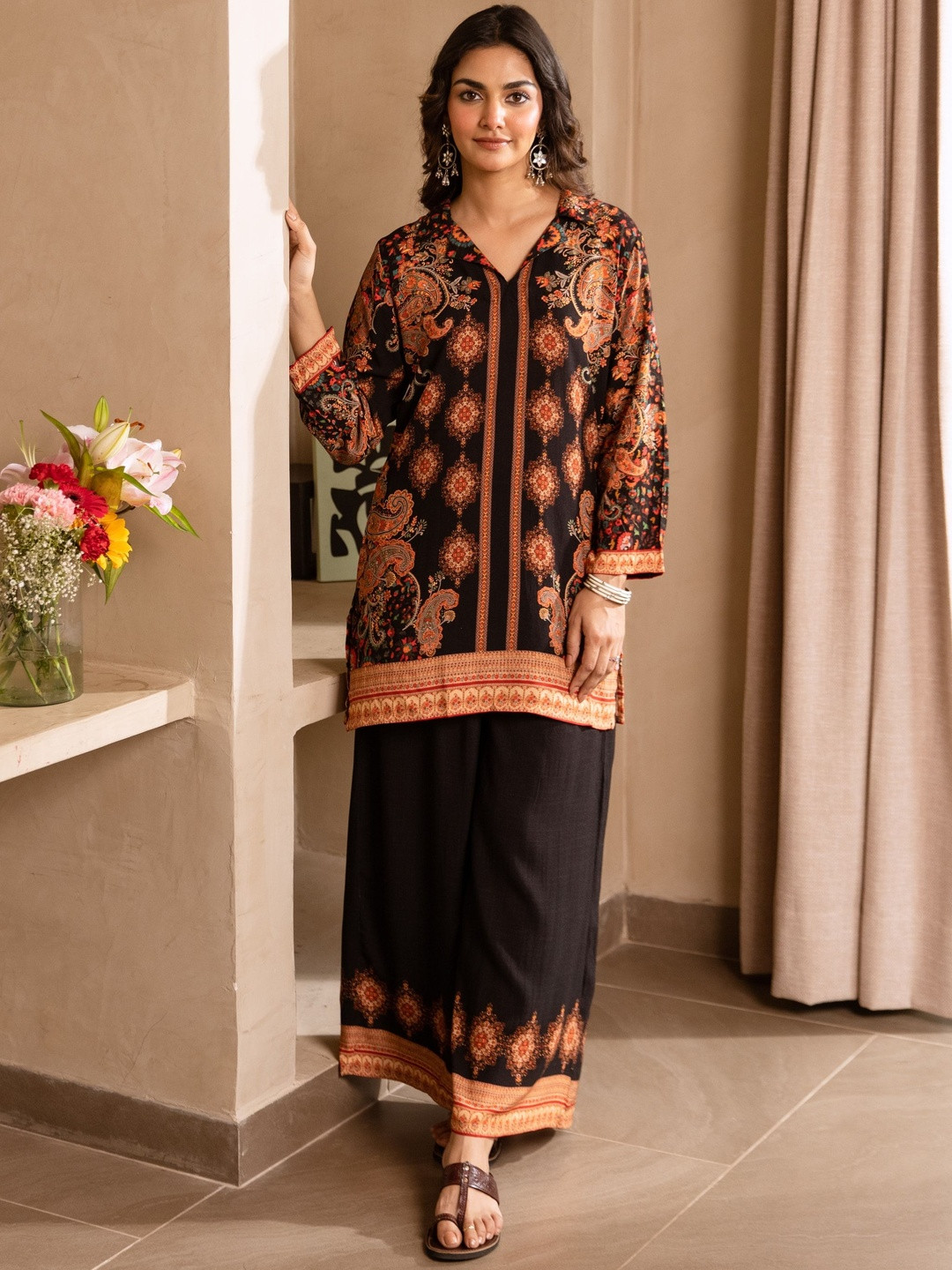 Kalini Women's Black Rayon Tunic & 1 Palazzo Co-Ords Set