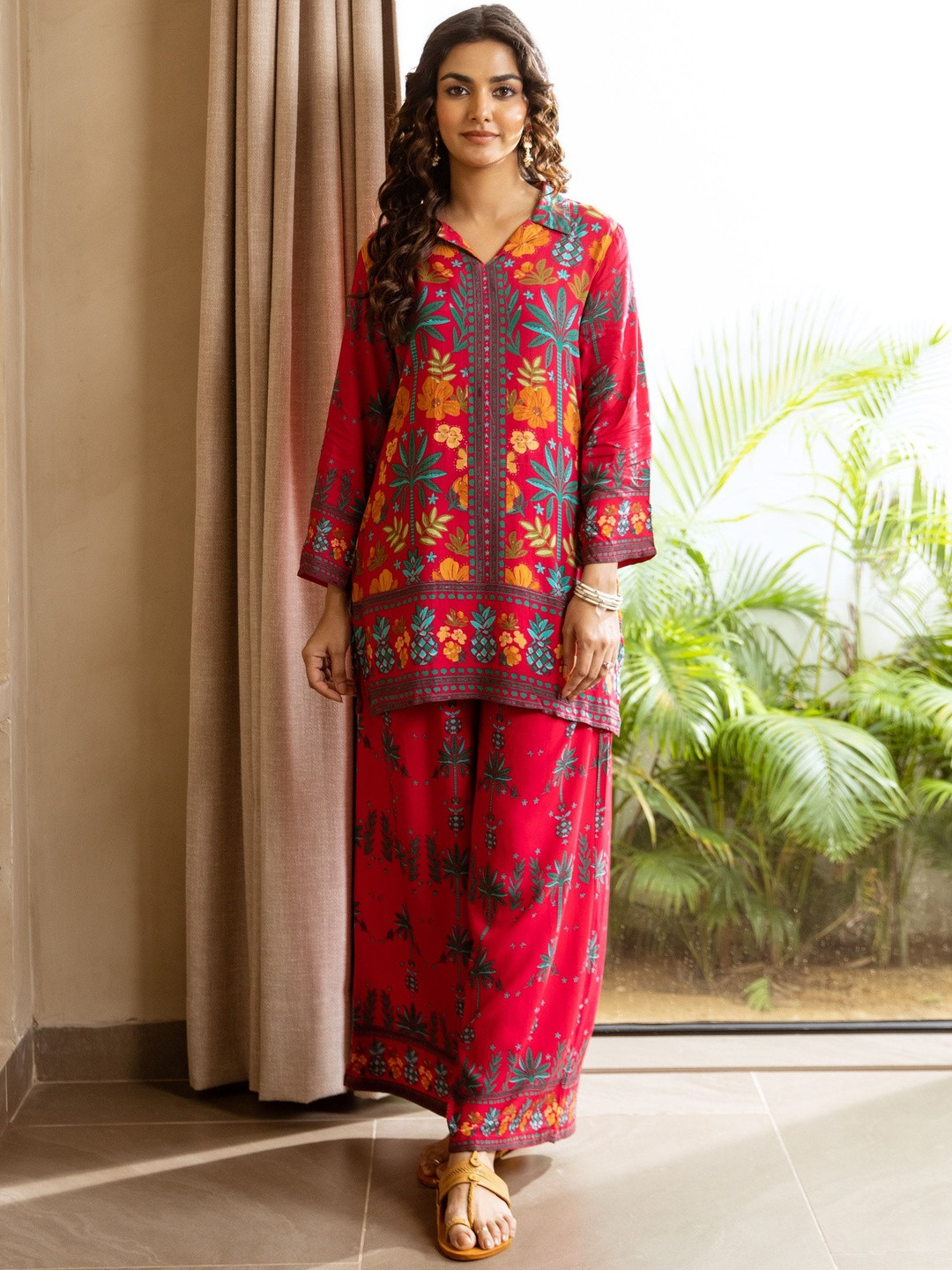 Sangria Women Rani Tunic & 1 Palazzo Co-Ords Sets