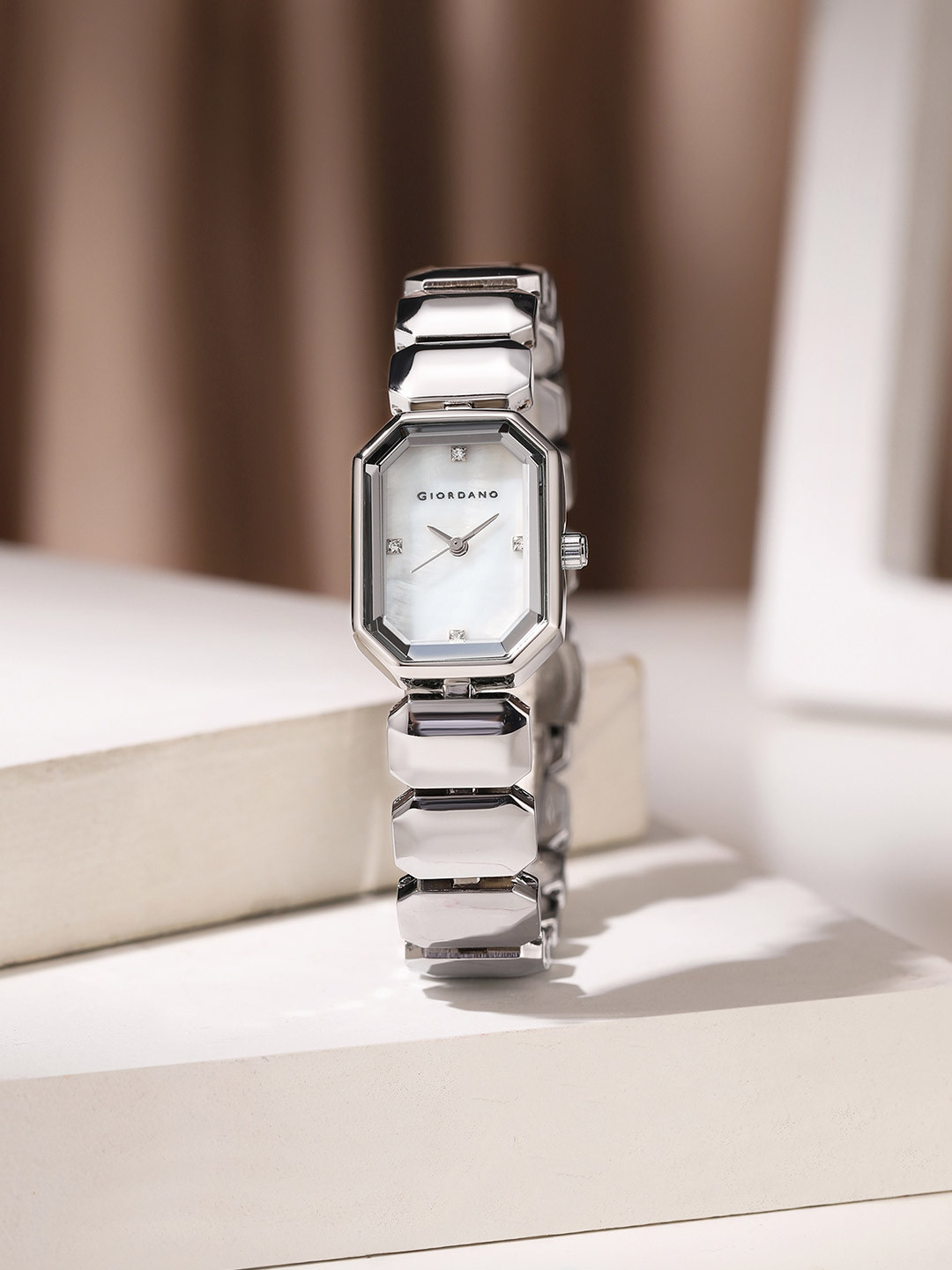 GIORDANO Women Stainless Steel Bracelet Style Straps Analogue Watch GZ-60103-33