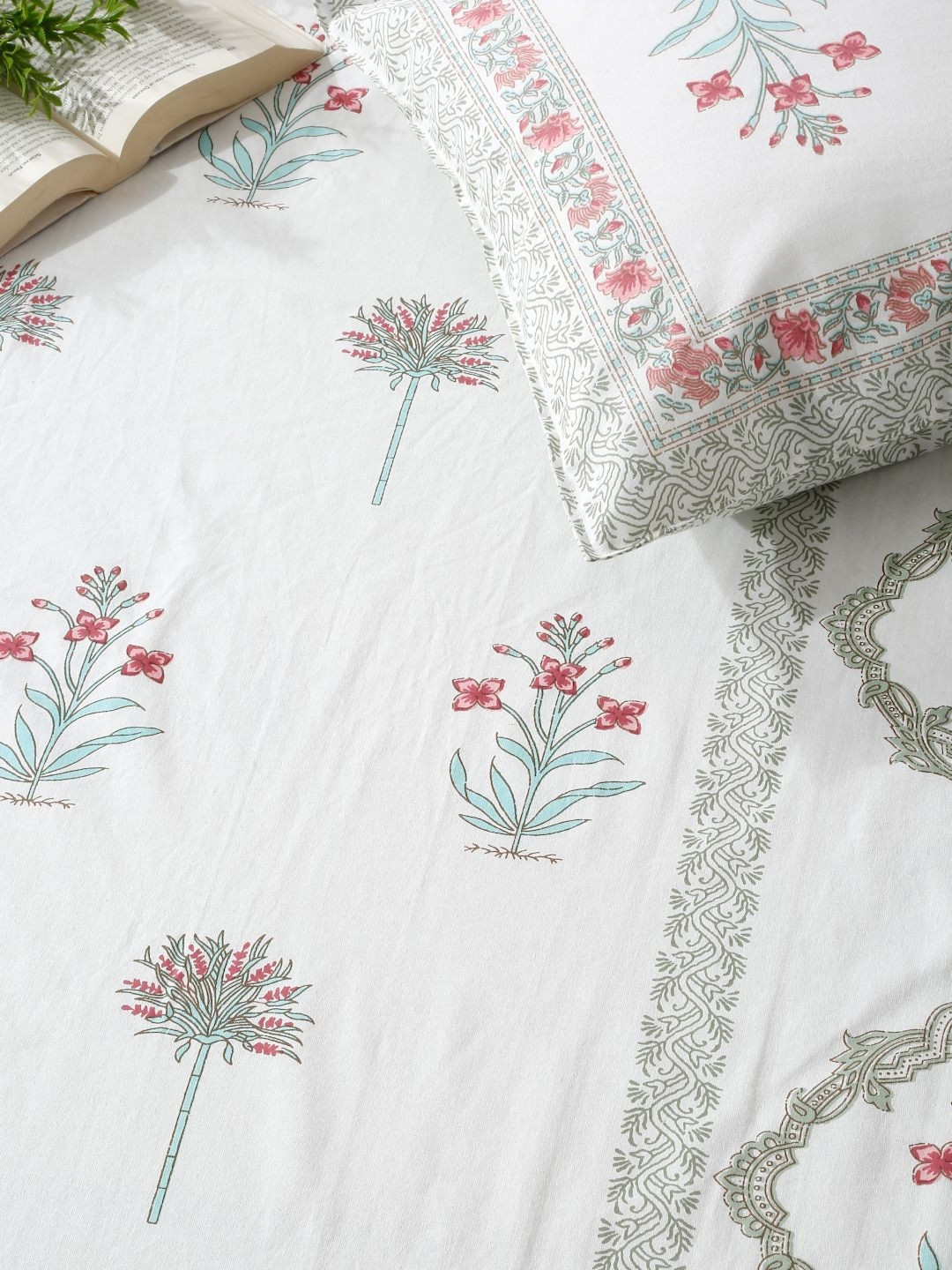 Rajasthan Decor White Printed Pure Cotton 210 TC King Bedsheet Set 2.5 m x 2.7 m