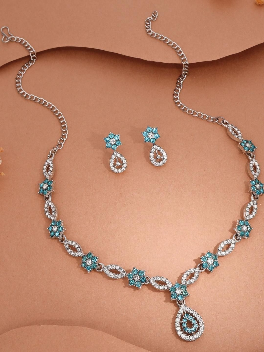 Earring & Necklace Set