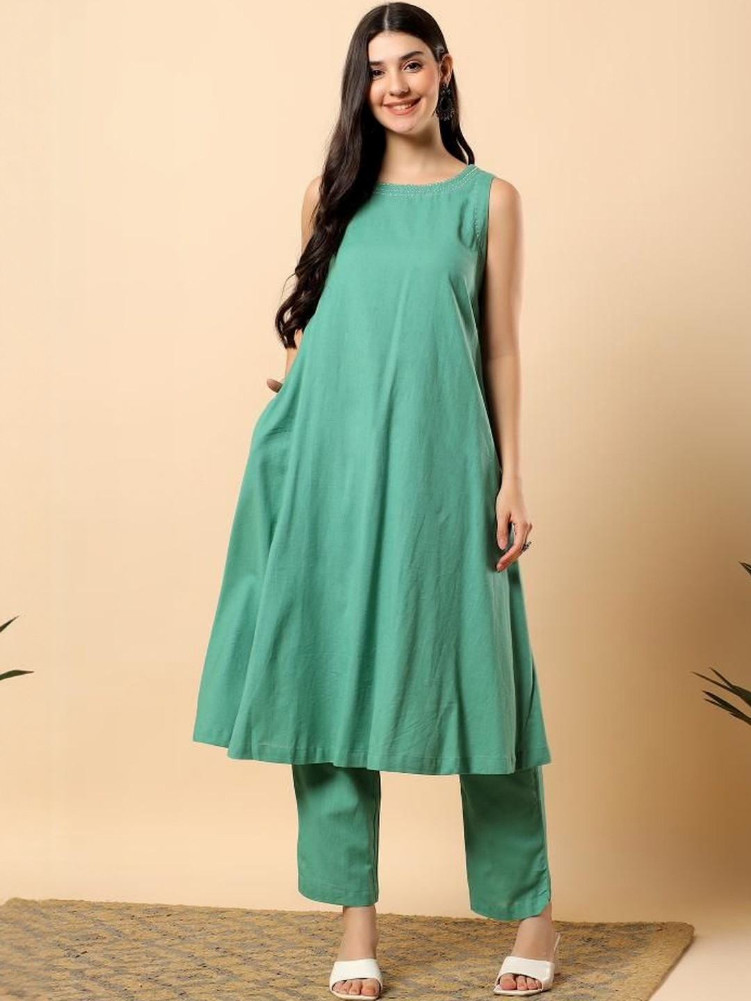 Sea Green Cotton Flex Solid & Hand Embroidery Work Kurta With Trousers Set