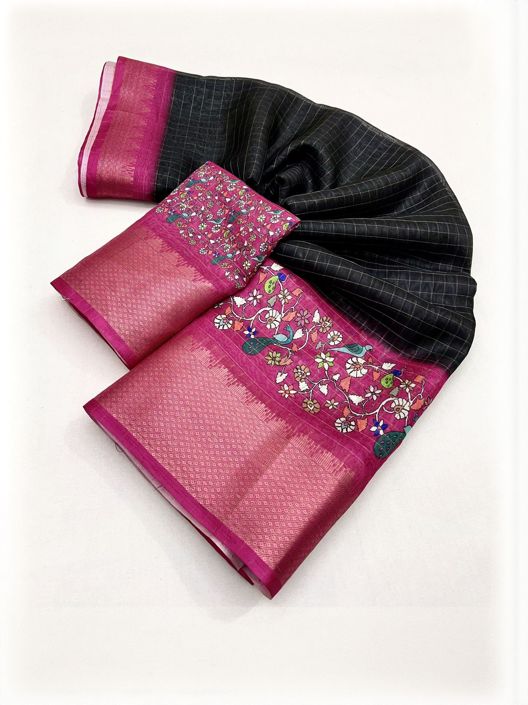 J 6 DESIGNER Checked Saree