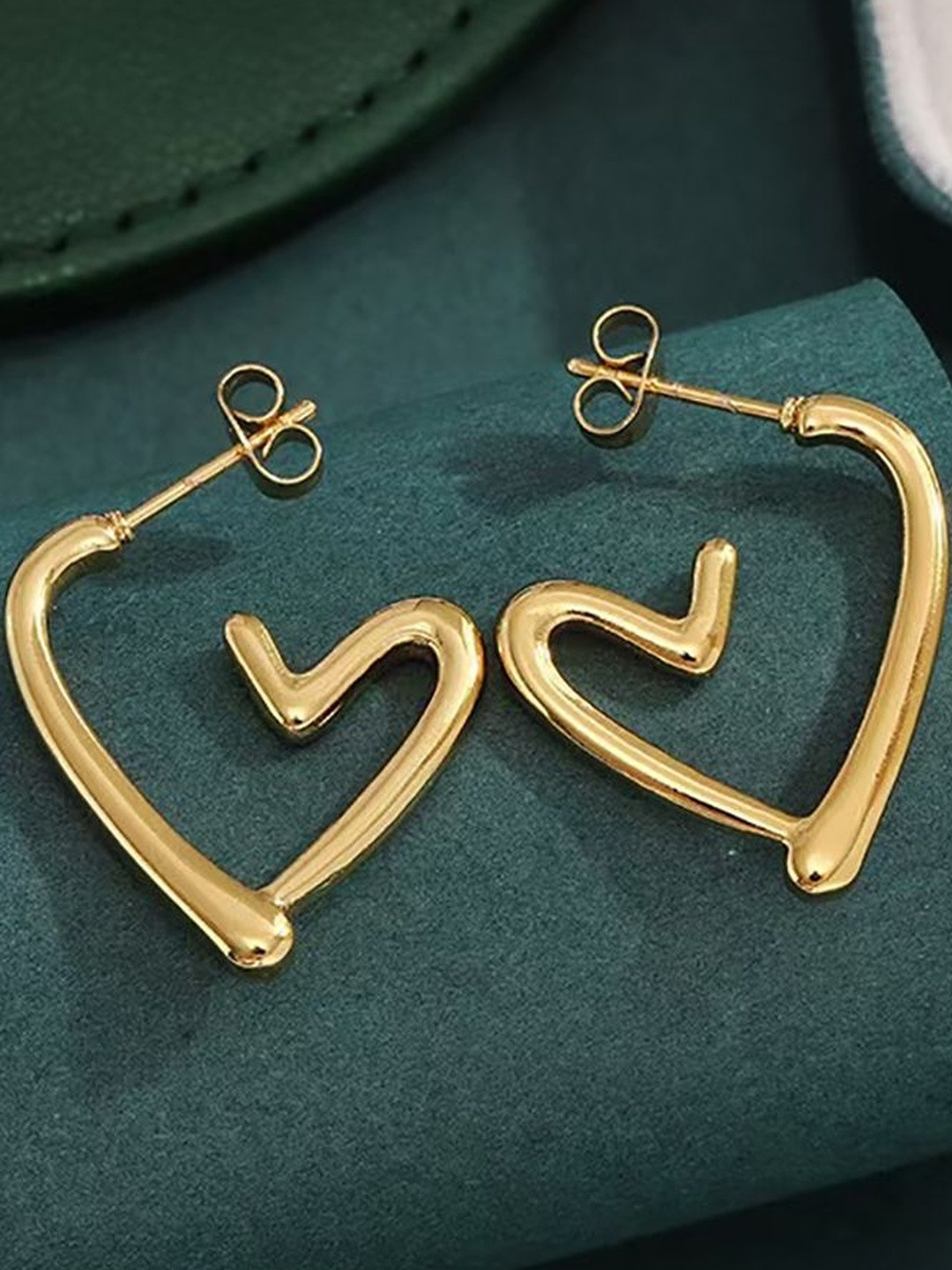 GOLDIWALA Heart Shaped Gold-Plated Hoop Earrings