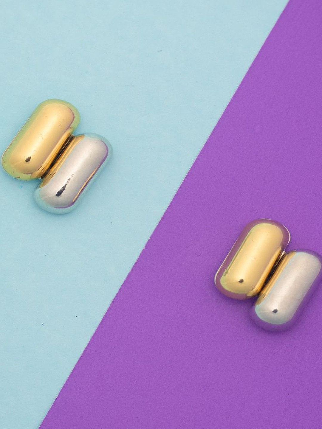 Jewelz Women Contemporary Gold-Plated Western Twin Bar Studs Earrings