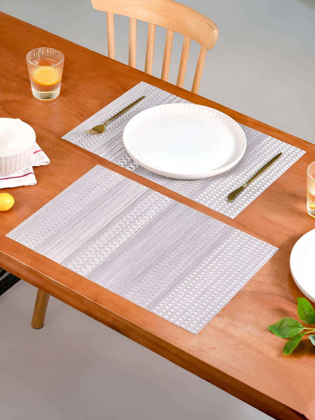 Nestasia Grey 6 Pieces Textured Anti-Slip Table Placemats
