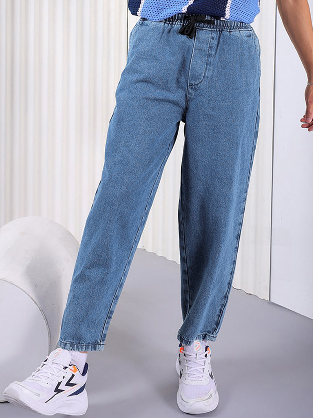 The Indian Garage Co Men Cotton Elasticated Waist Relaxed Fit Jeans