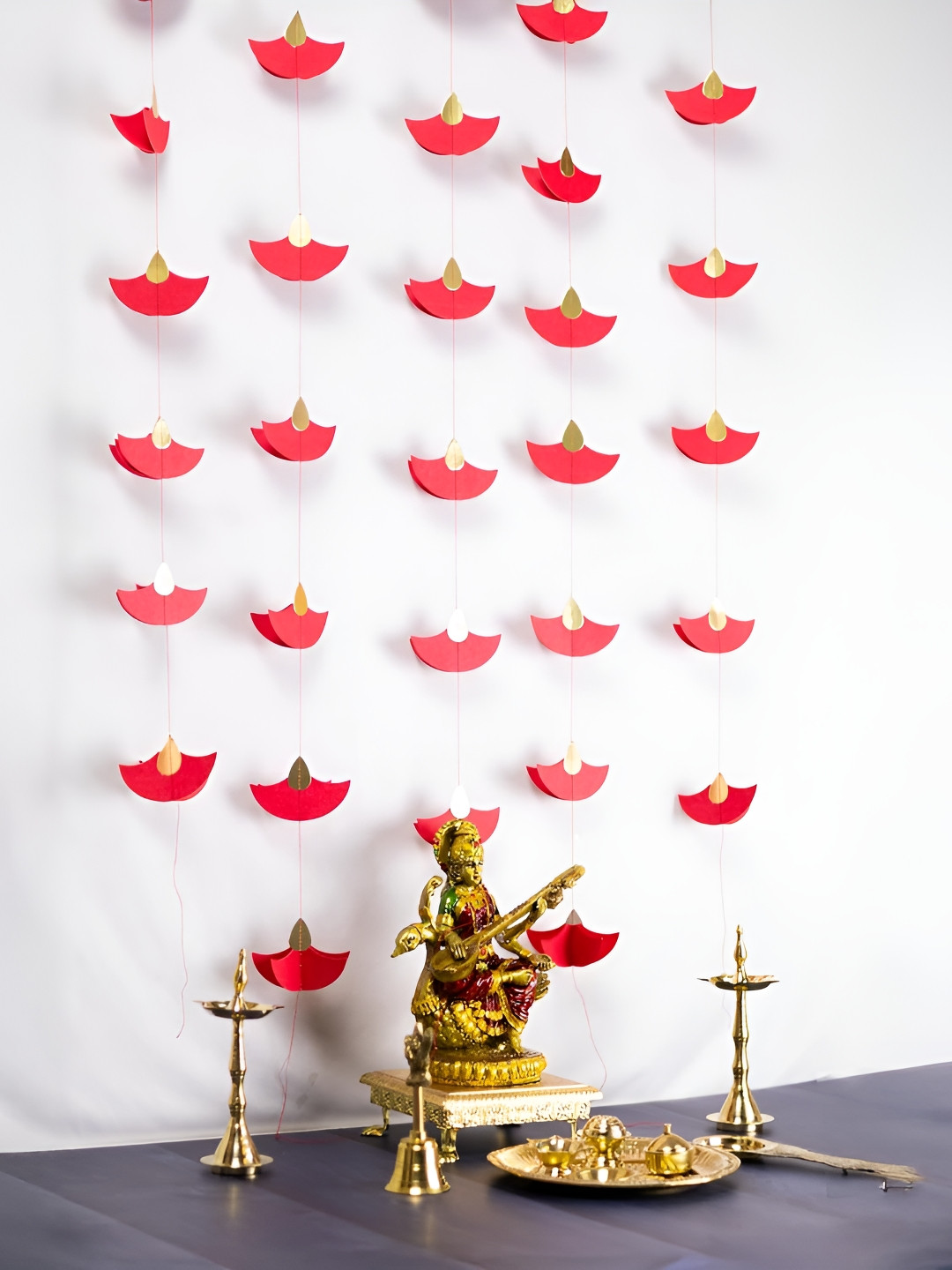 THE BANNER COMPANY 5 Pieces Pink And Gold Toned Diya Hanging Garlands