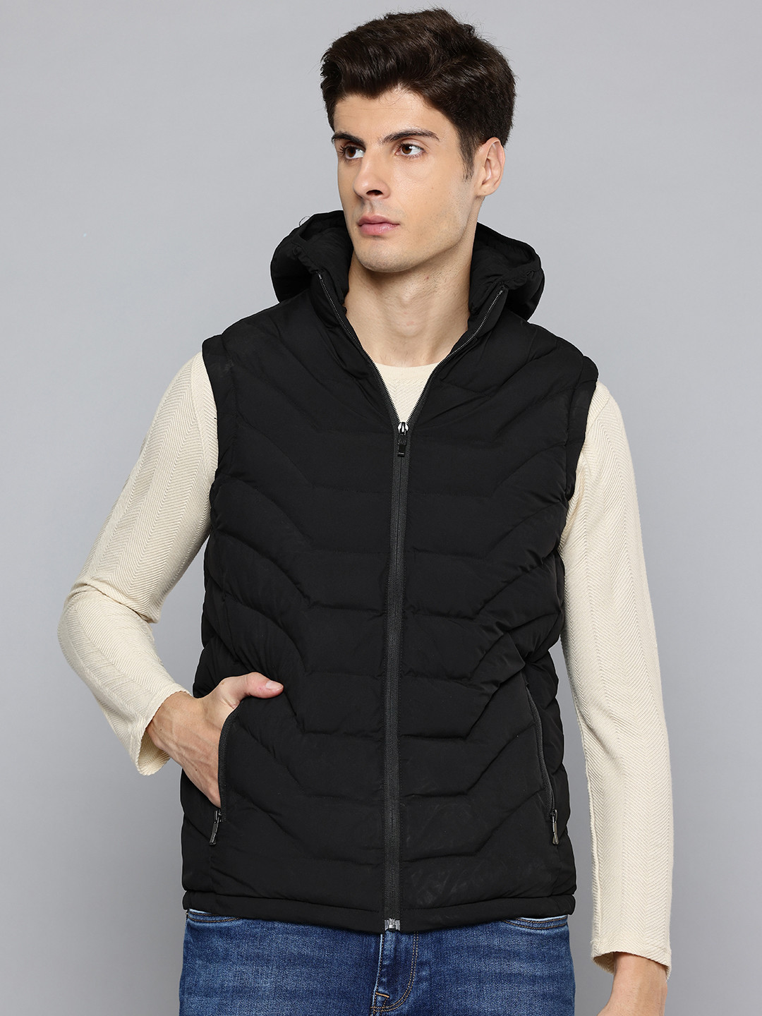 Fort Collins Sleeveless Puffer Jacket With Detachable Hood