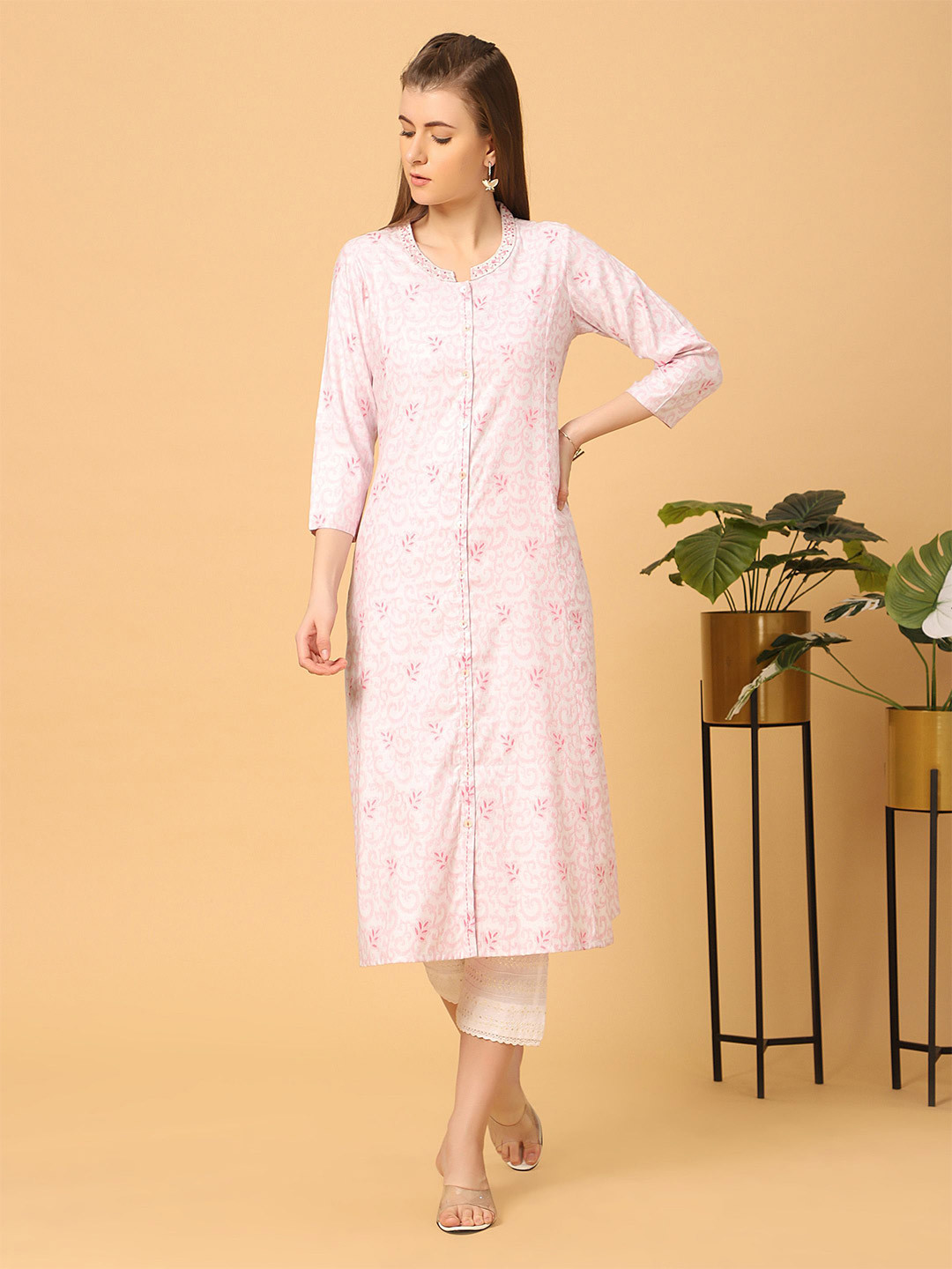 SANAA Women Floral Printed Beads and Stones Straight Kurta