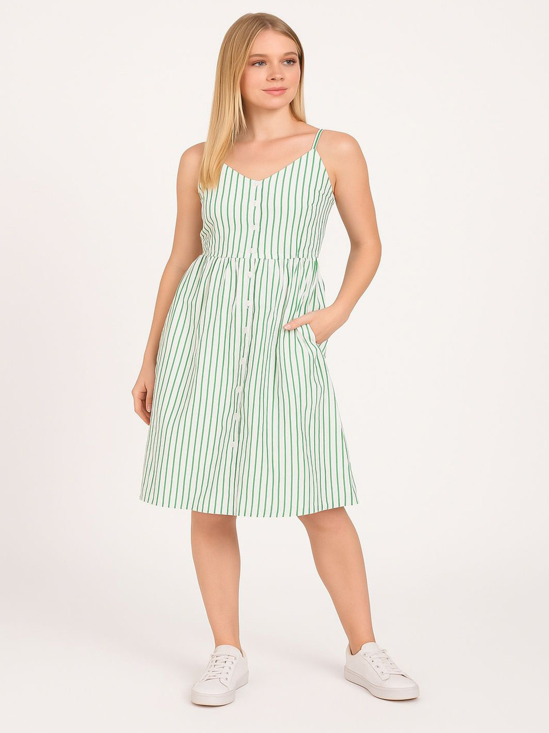 LA CHIC PICK Women Striped Shoulder Straps Gathered or Pleated Fit & Flare Dress