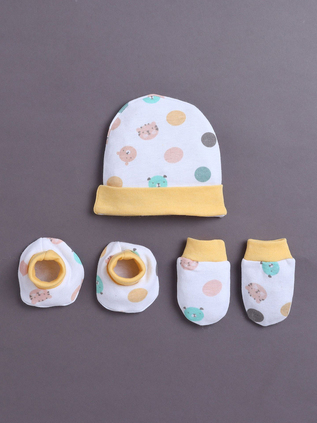 BUMZEE Boys Printed Cotton Beanie Cap Mitten Bootie Set