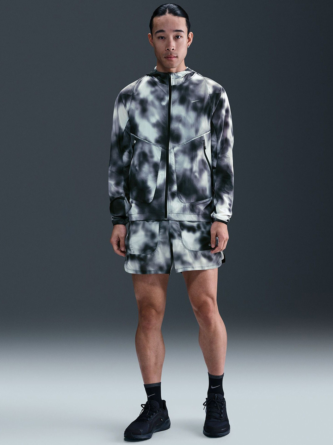 Nike Running Division Men UV Running Jacket