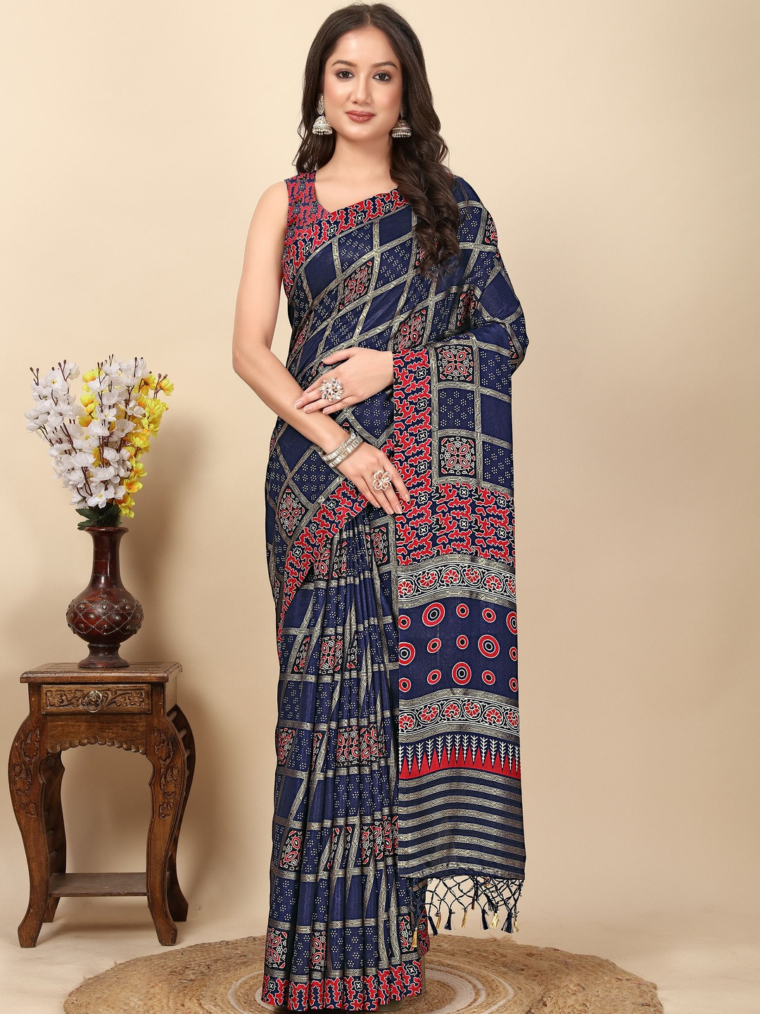 J 6 DESIGNER Ethnic Motifs Printed Patola Saree