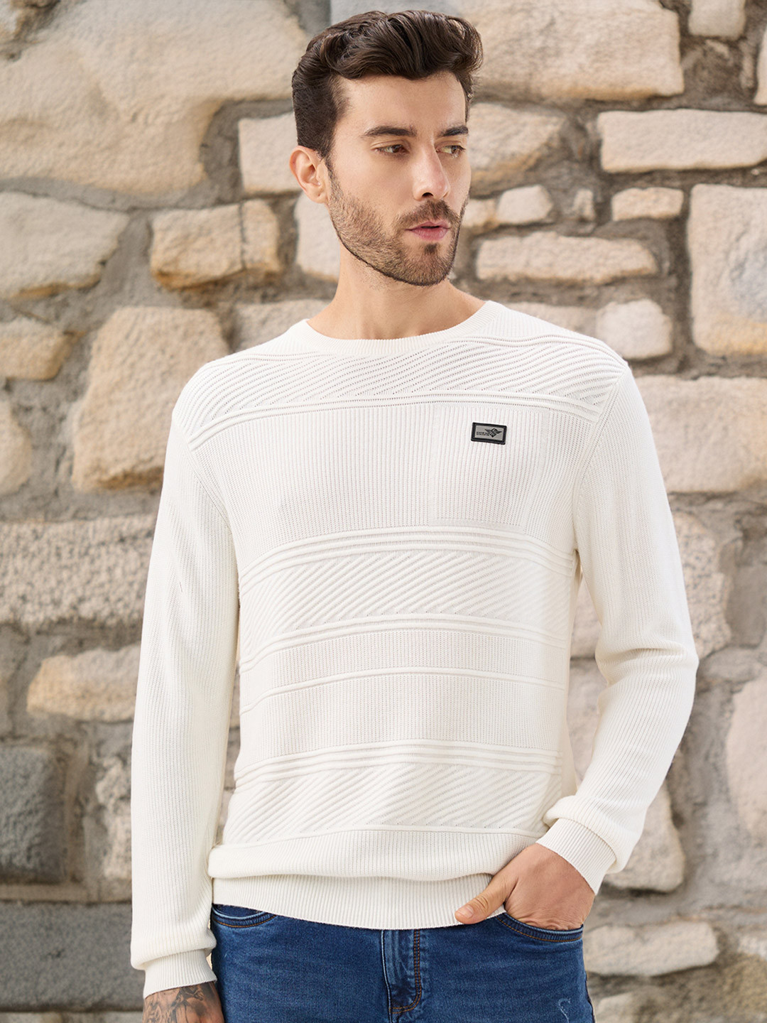 Status Quo Brand Logo Round Neck Pullover Sweater