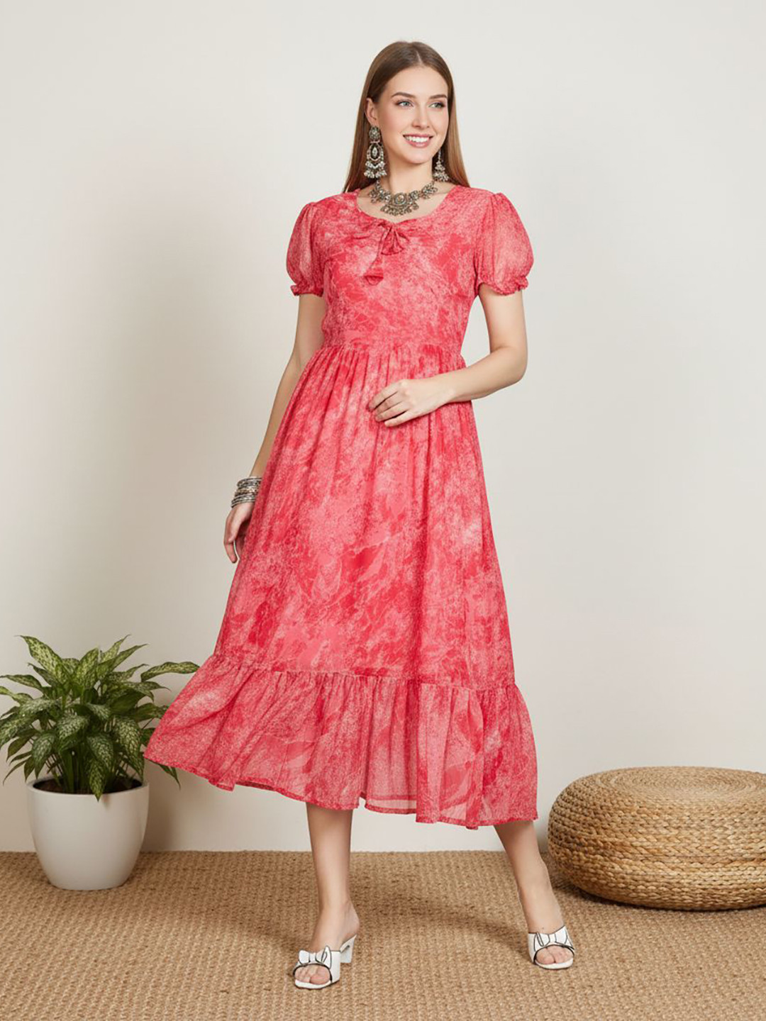 LIPS CROWN Women Abstract Printed Puff Sleeve Georgette Fit & Flare Midi Dress