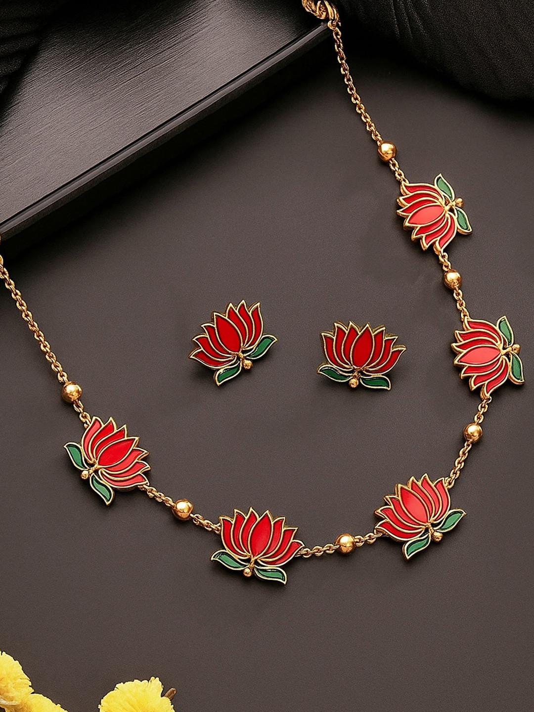 DressBerry Women Lotus Motif 18 K Gold-Plated Enamelled Neckalce & Earring Jewellery Set