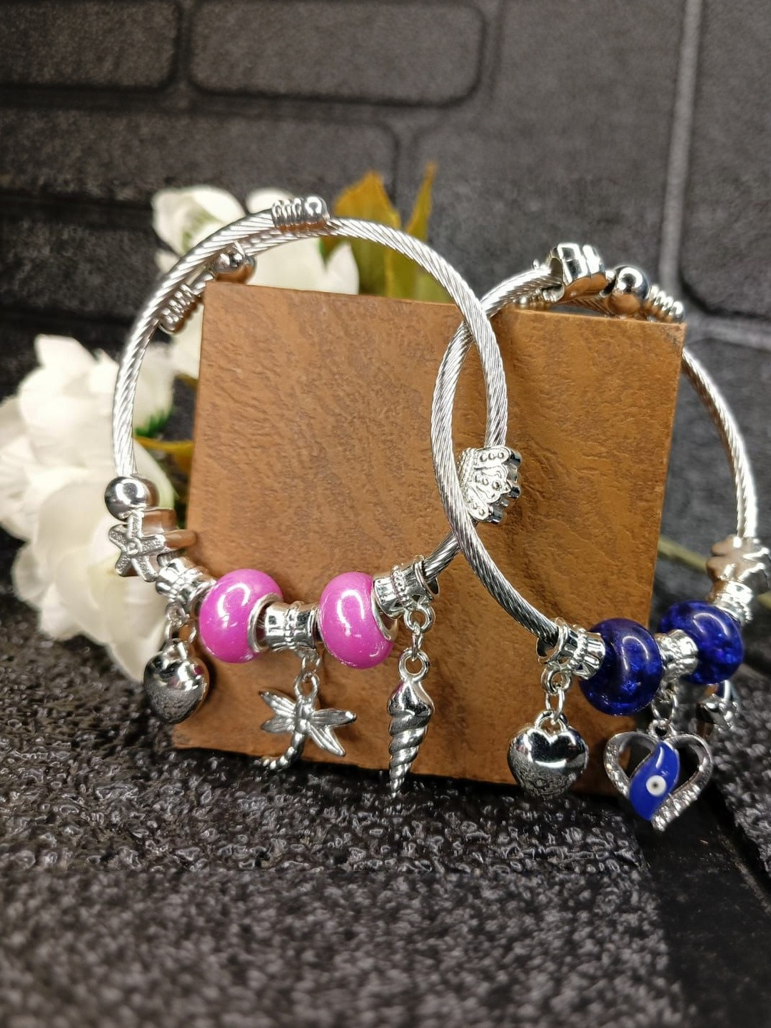 STING BEE Women 2 Silver-Plated Bangle-Style Bracelet