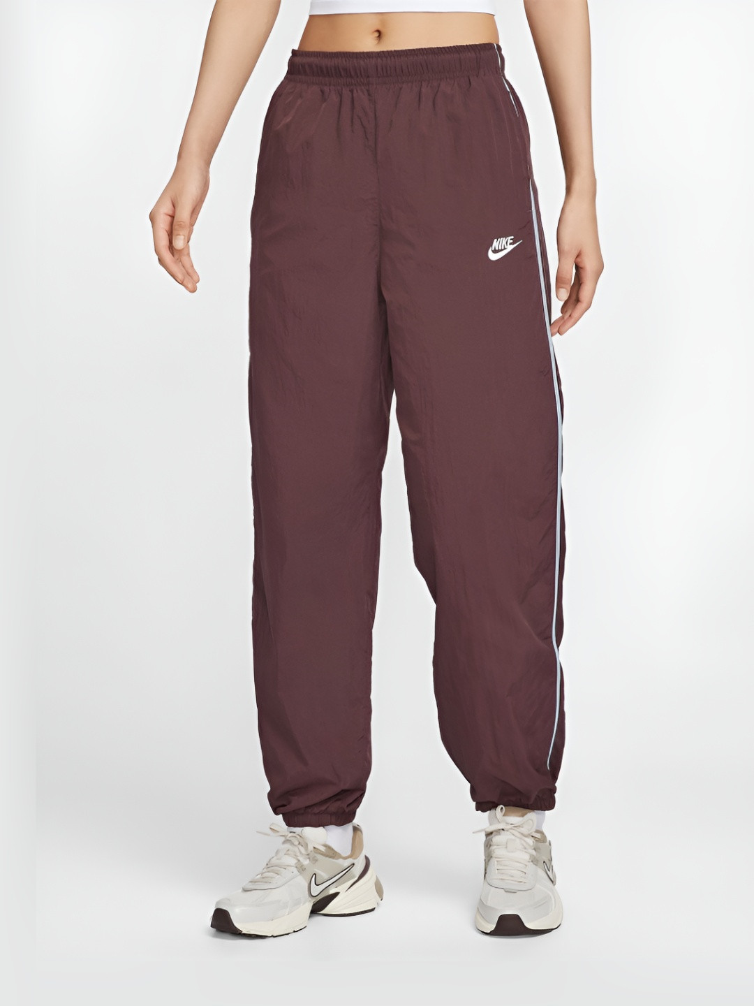 Nike Women Woven Sportswear Windrunner Pant