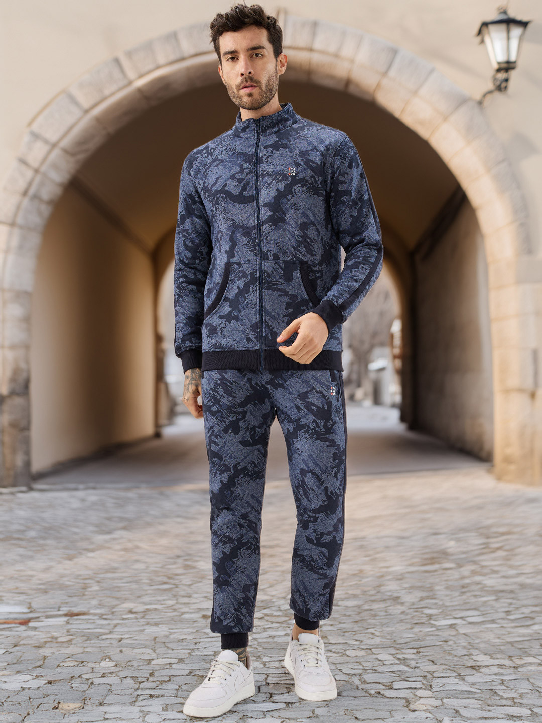 Status Quo Men Abstract Printed Mock Collar Tracksuit With Jacket Kangaroo Pockets