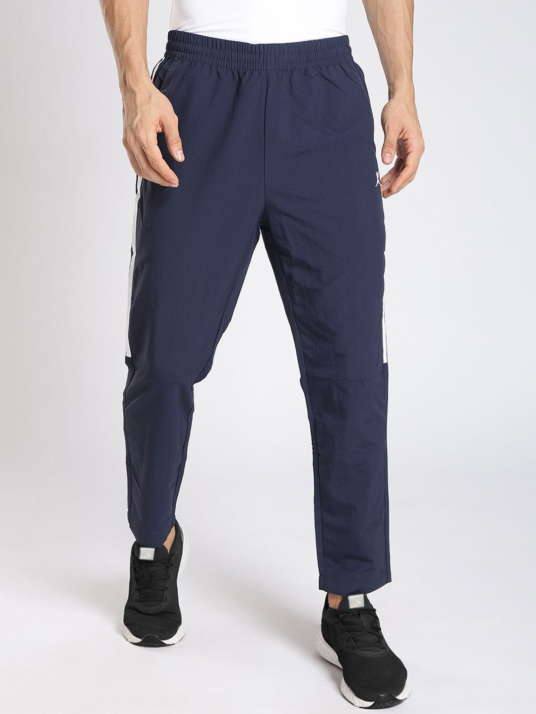 Xtep Men Mid Rise Casual & Sports Trackpants