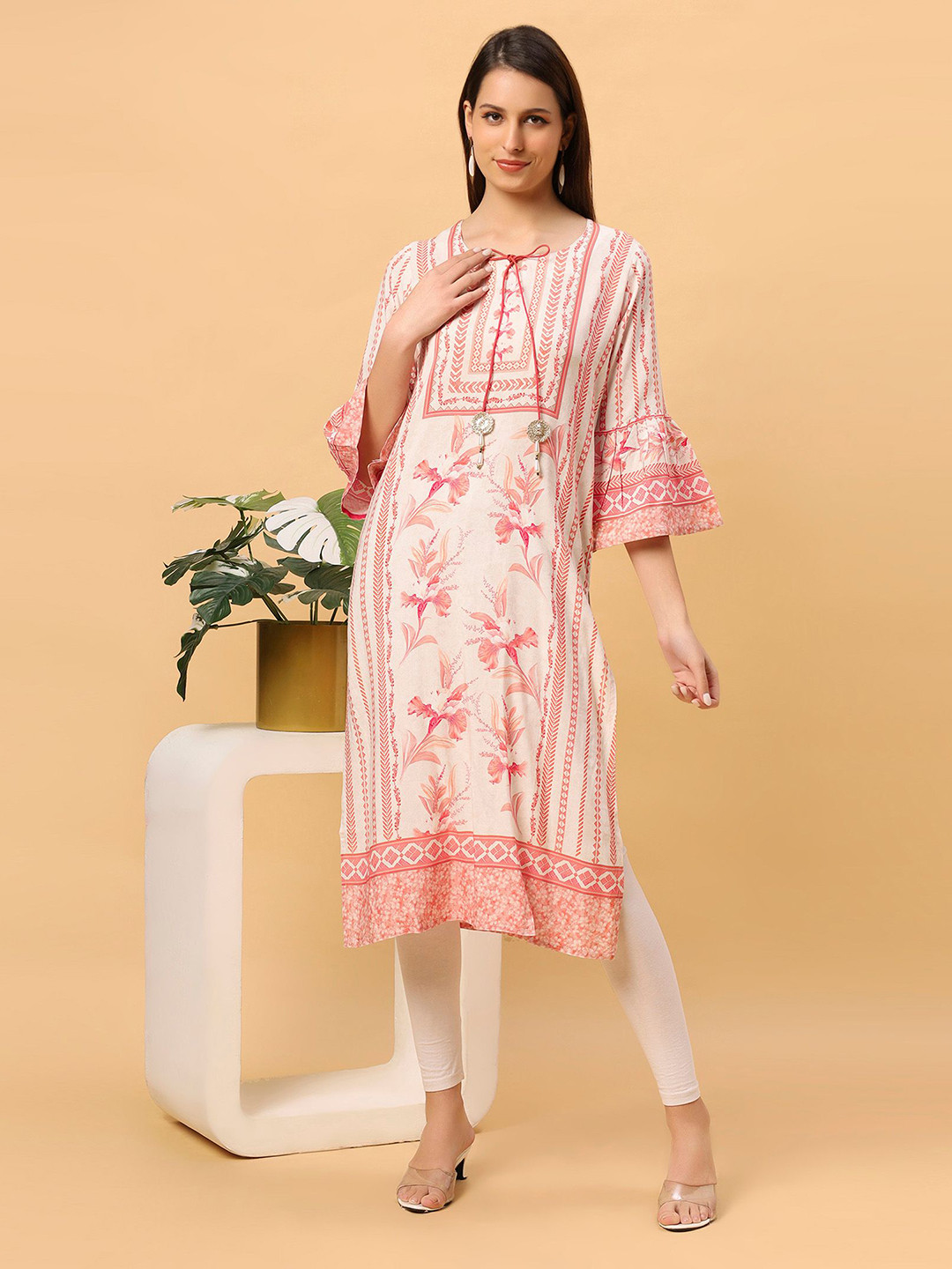 SANAA Women Floral Printed Tie Up Neck Kurta