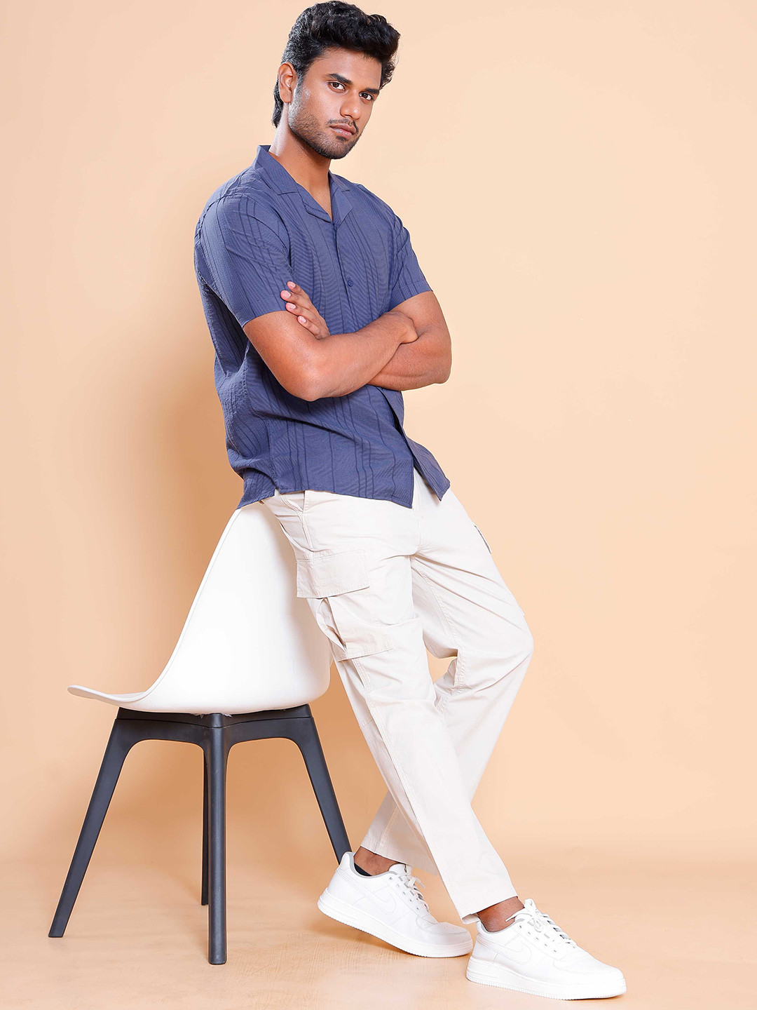 Native Bull Vertical Striped Short Sleeves Shirt