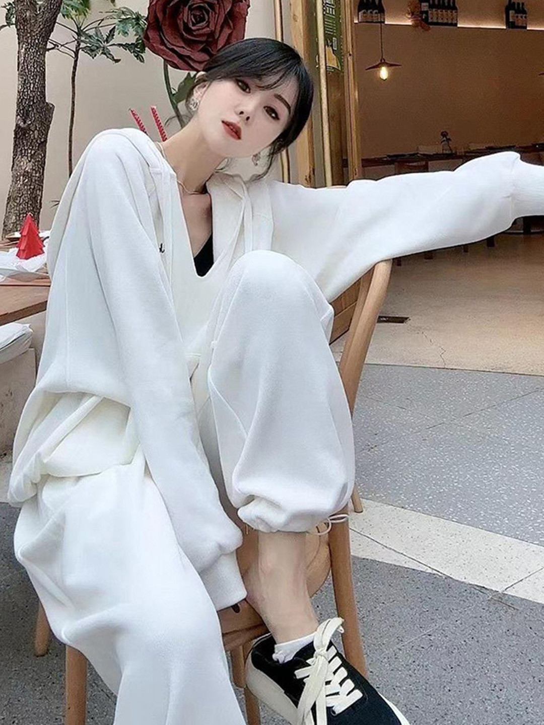 StyleCast Women Hodded Neck Sweatshirt With Joggers Co-Ords