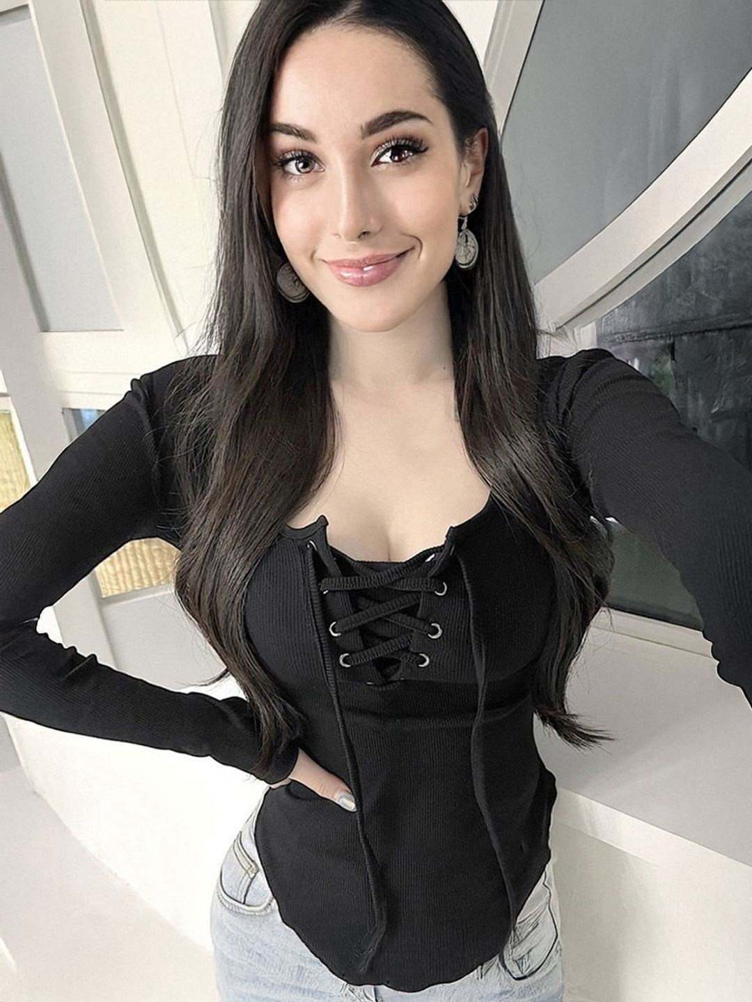 StyleCast Women Black Ribbed Scoop Neck Long Sleeve Top