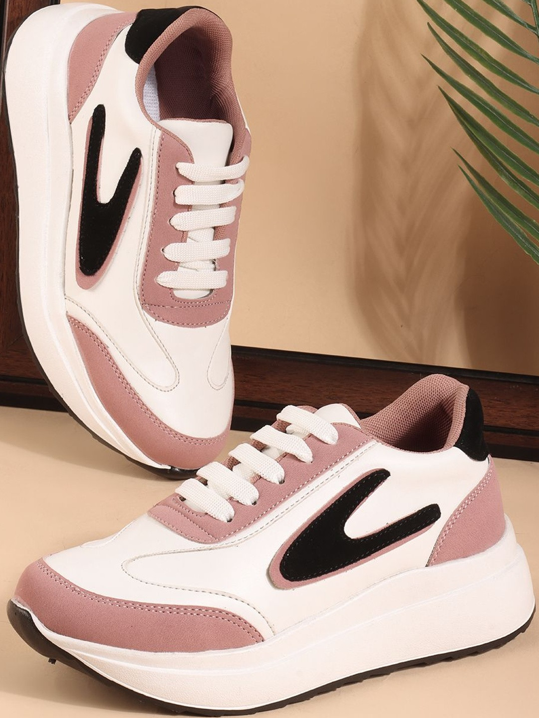 FEET RUNNER Women White Lace-Up Suede Sneakers