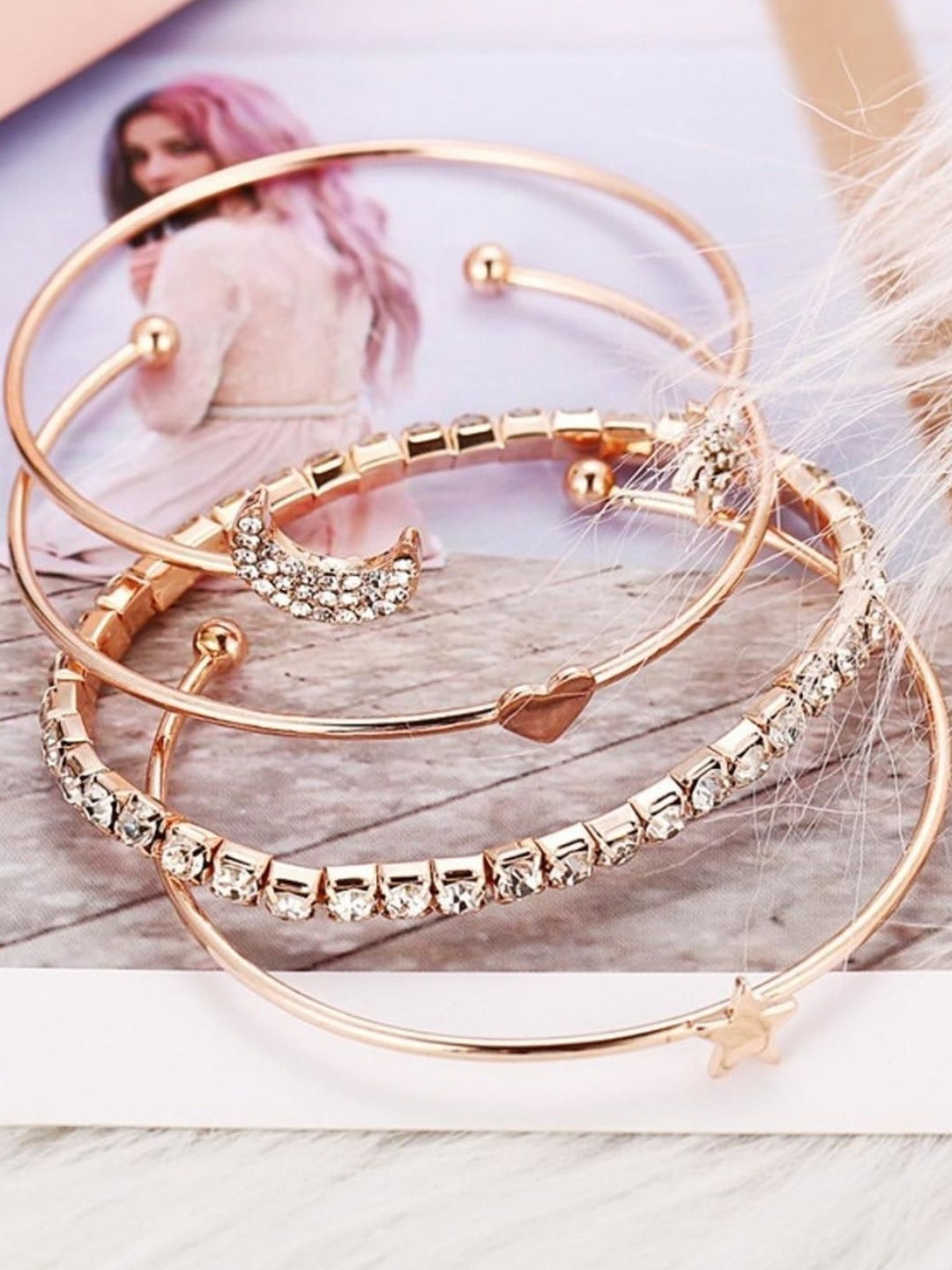 DressBerry Women Set of 4 Gold-Plated Cubic Zirconia Multi Strand Heart Cuff Bracelet