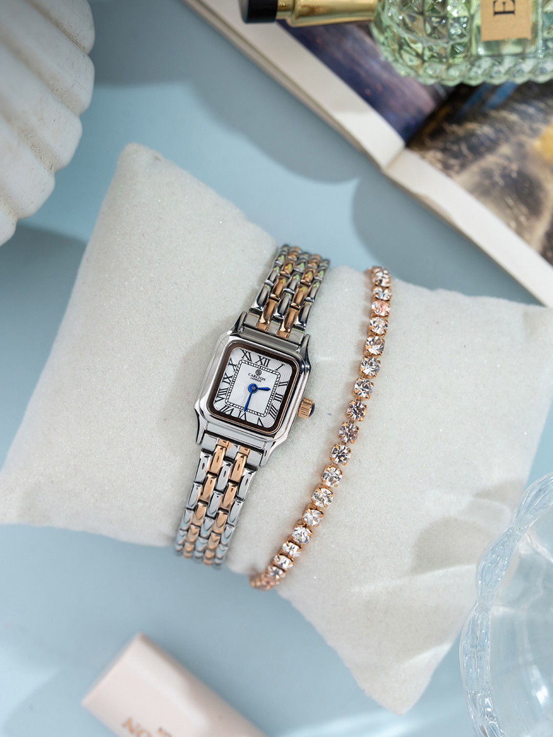 Carlton London Chloe Women Dial & Stainless Steel Straps Mini Analogue Watch CLWWS-02