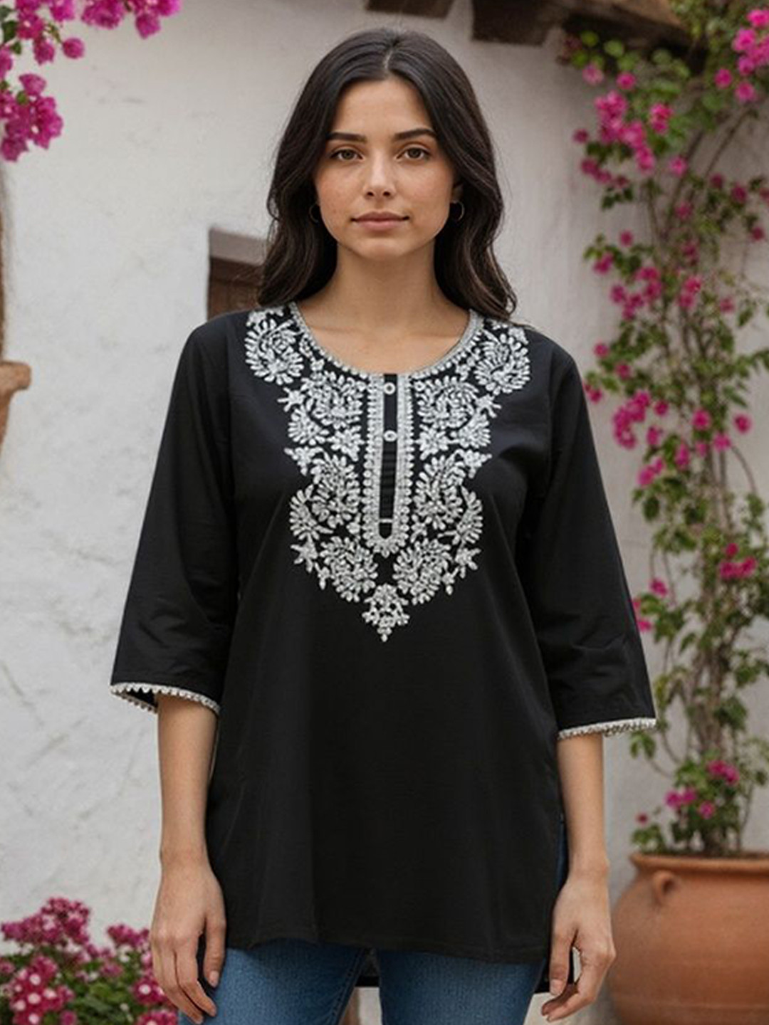 Rangita Floral Embroidered Thread Work Kurti