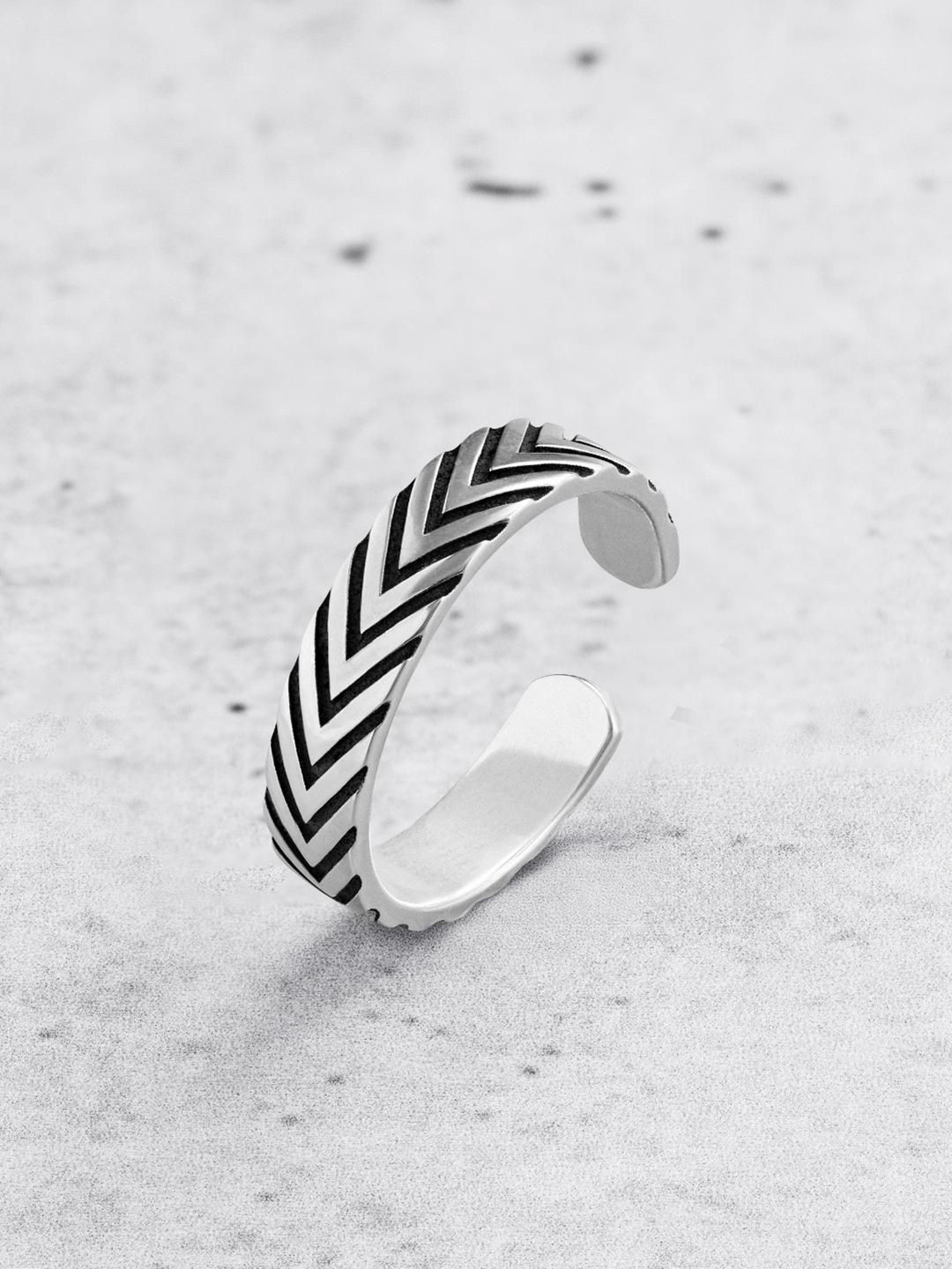 ORIONZ Men Sterling Silver Chevron Edge Adjustable Finger Ring