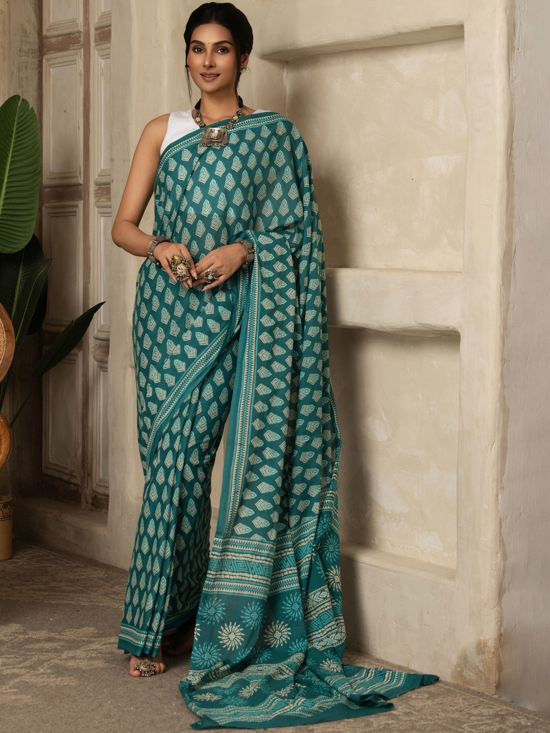 Sangria Ethnic Motifs Printed Pure Cotton Dabu Saree with Blouse Piece