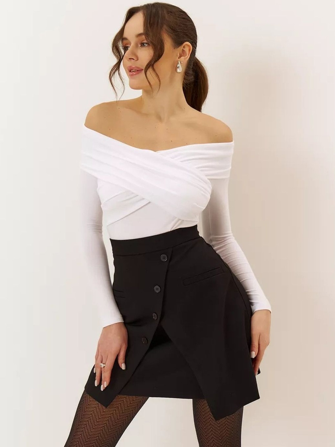 StyleCast Women White Polyester Off-Shoulder Long Sleeves Top