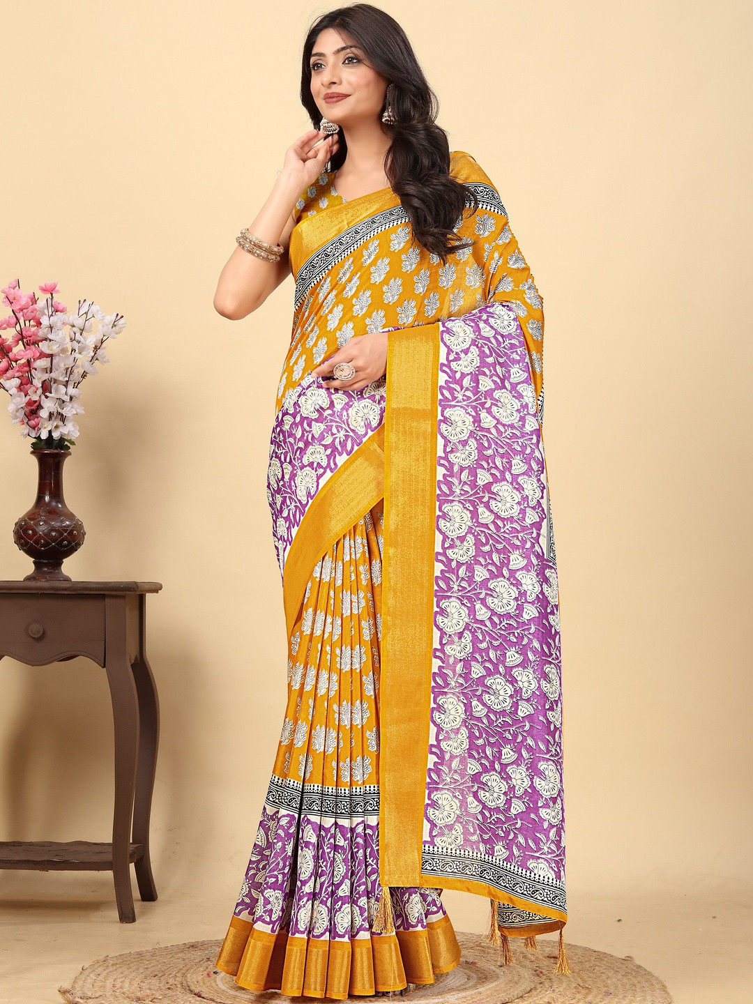 J 6 DESIGNER Floral Bandhani Saree