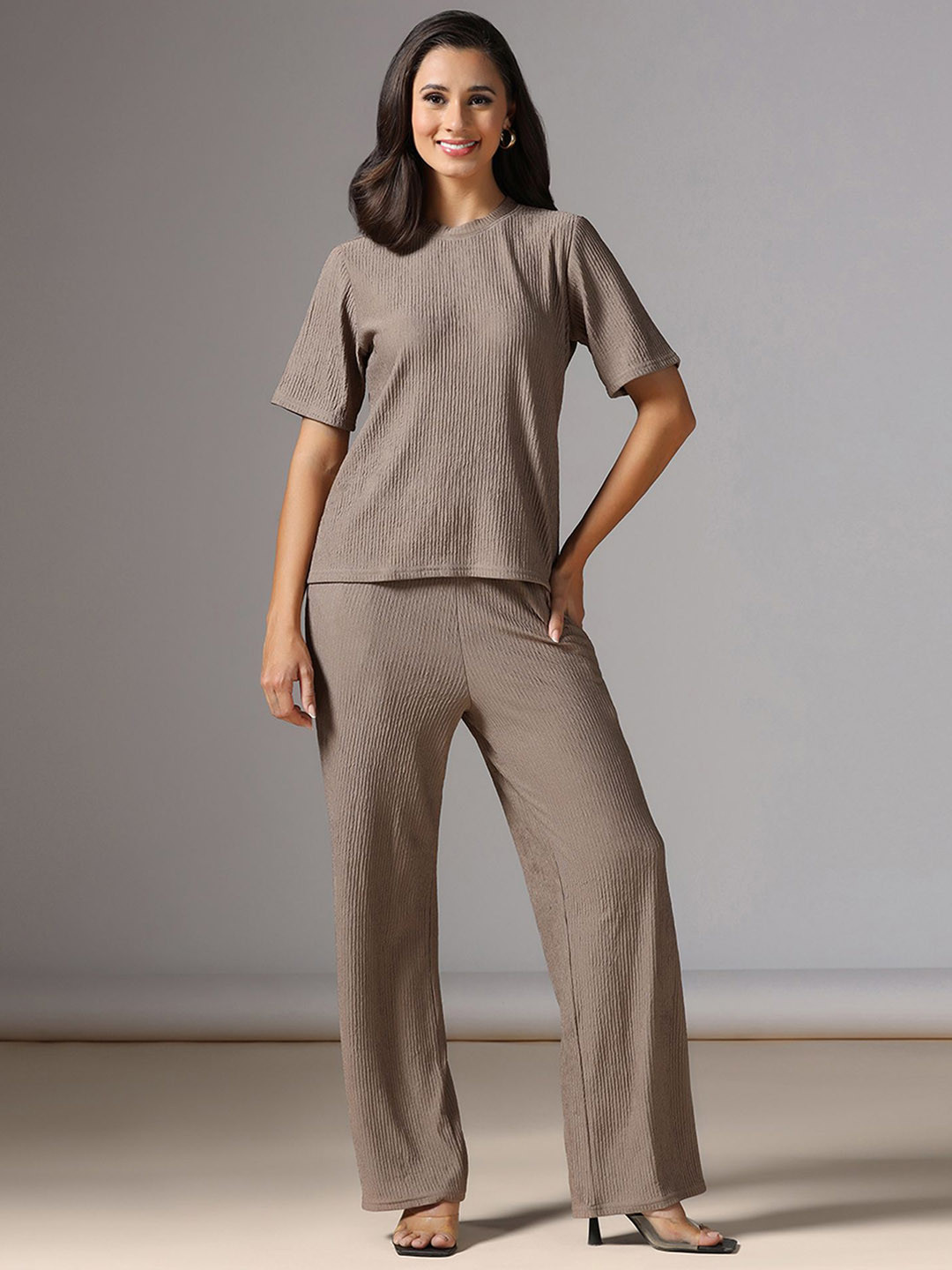 Selvia Edge Self-Design Round Neck Top With Trousers