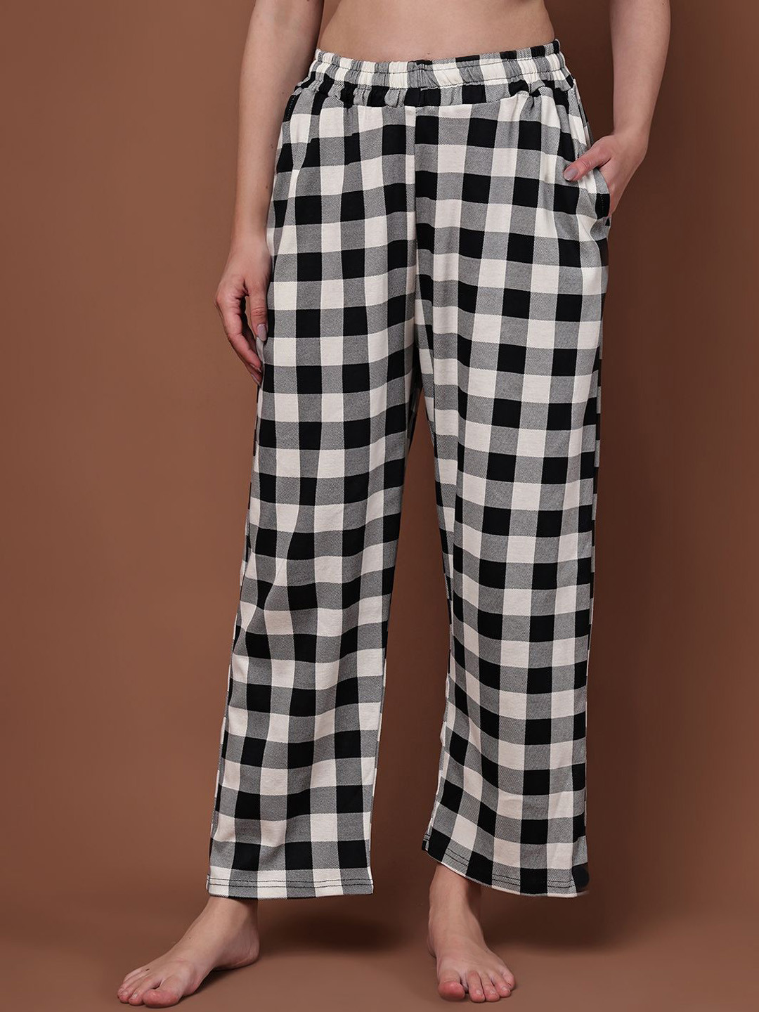 Valles365 by S.C. Women Checked Straight-Leg Mid-Rise Lounge Pants