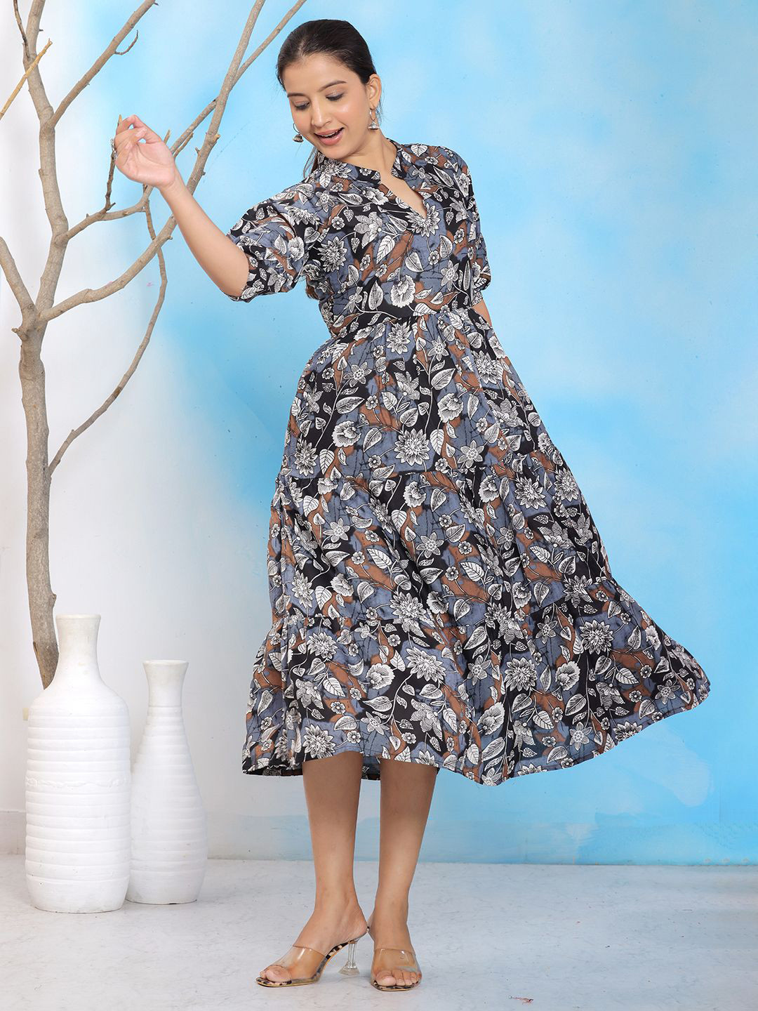 JAHIDA COMFORT WITH STYLE Women Floral Print Puff Sleeves Fit & Flare Midi Dress