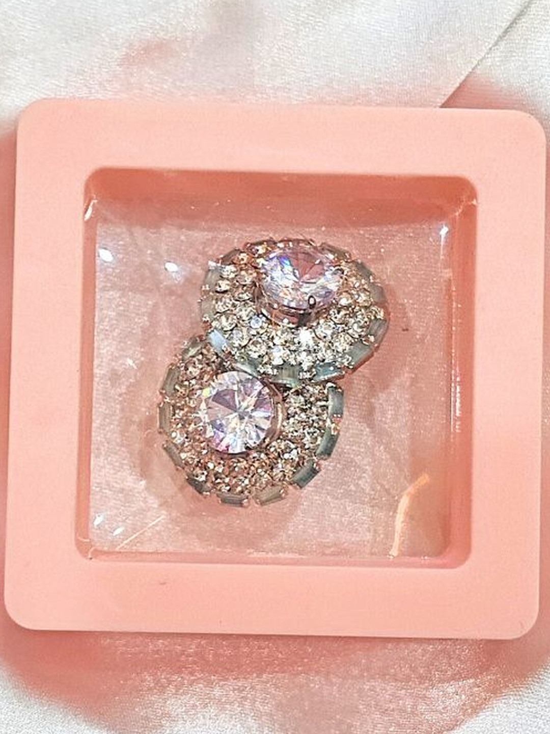 CHASHMAHUT Women Circular Studs Earrings