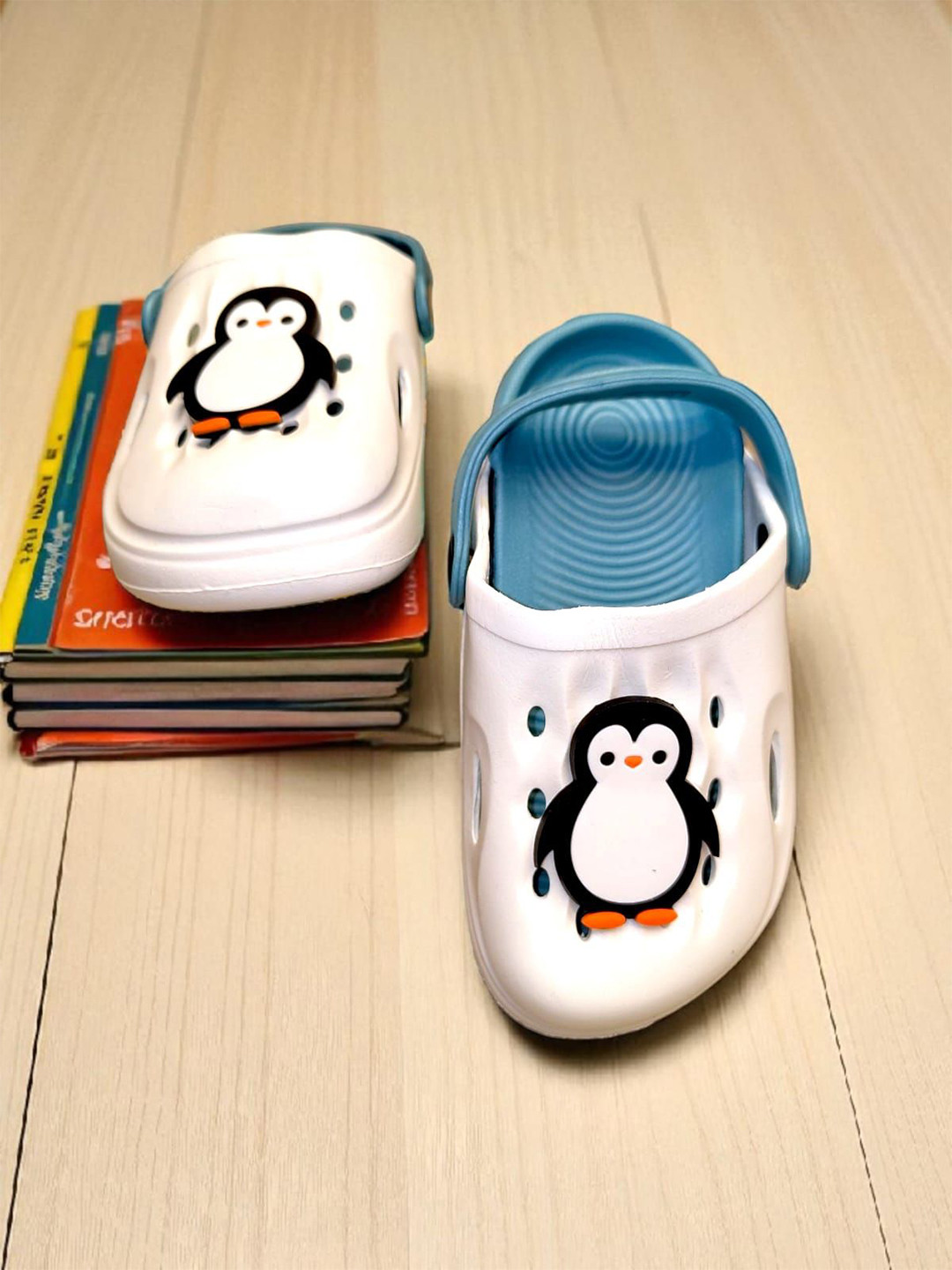 Binos Unisex Self Design Rubber Casual Clogs