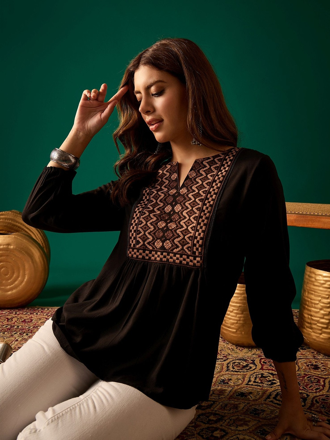 Anouk Women Viscose Rayon Embroidered Thread Work Thread Work Kurti