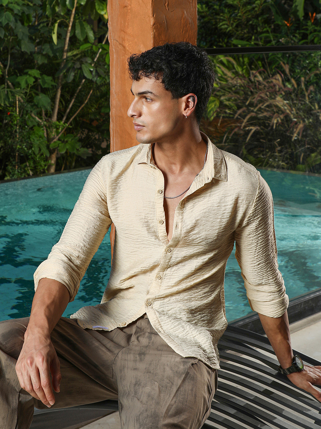 Campus Sutra Creased-Tactile Comfort Casual Shirt
