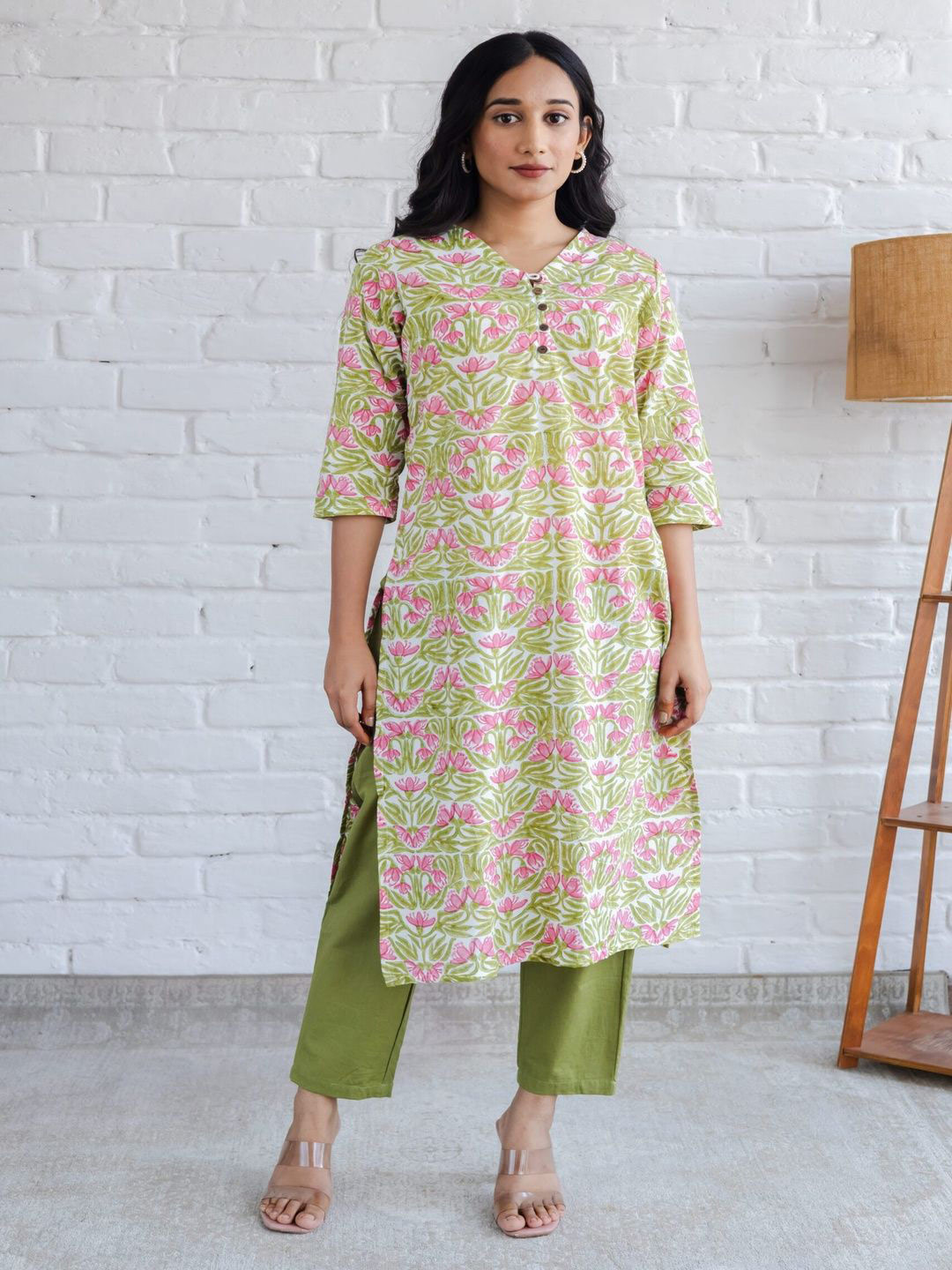 The epicstyle Women Floral Printed Hand Block Print Straight Kurta
