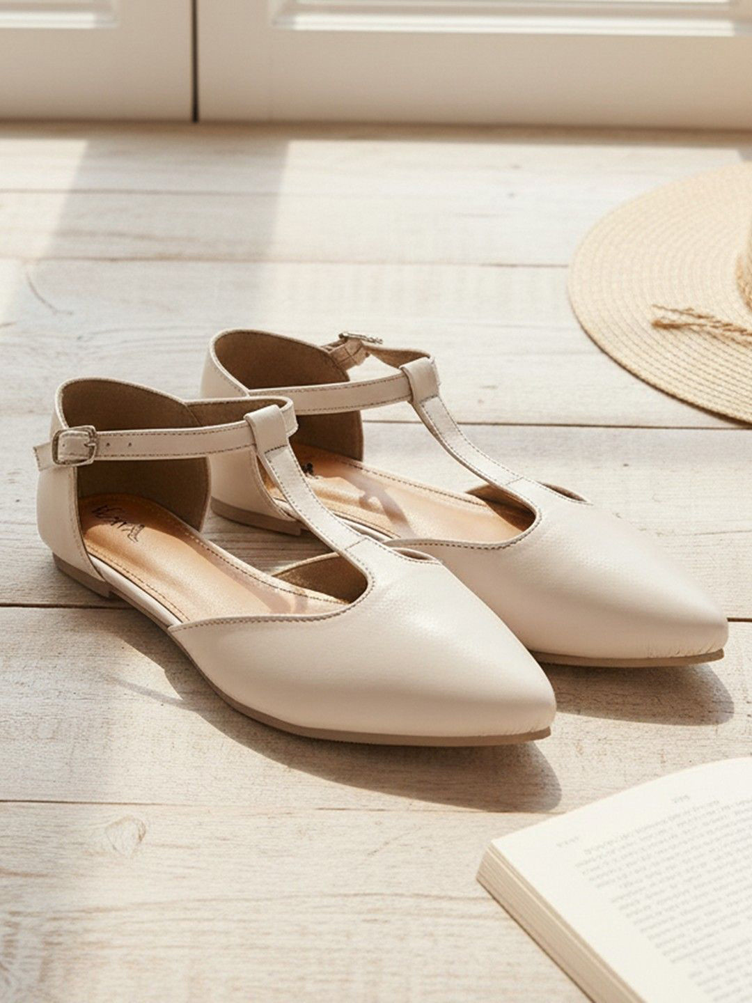 WZAYA Women Solid Pointed Toe Buckle Closure Mary Janes Flats