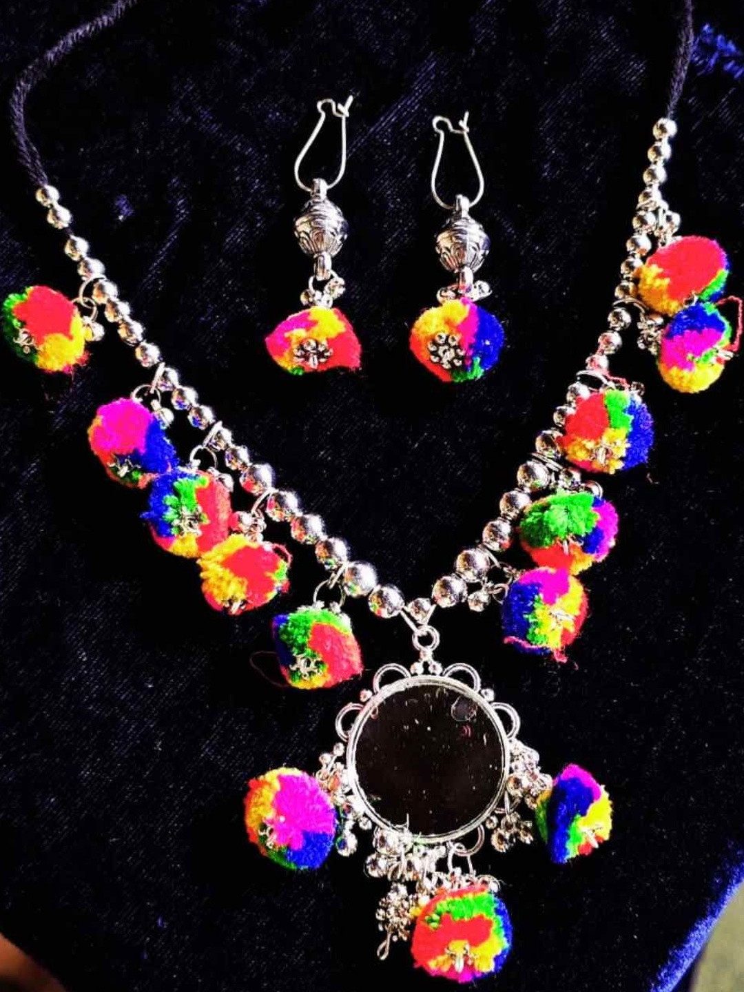 vs club  Artificial Beaded Oxidised Necklace And Earrings