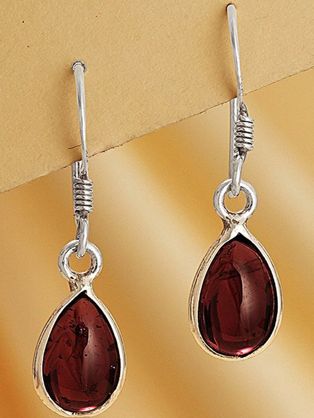 SARAF SILVERETZ Women 925 Sterling Silver Original Garnet Gemstone Handcrafted Earrings