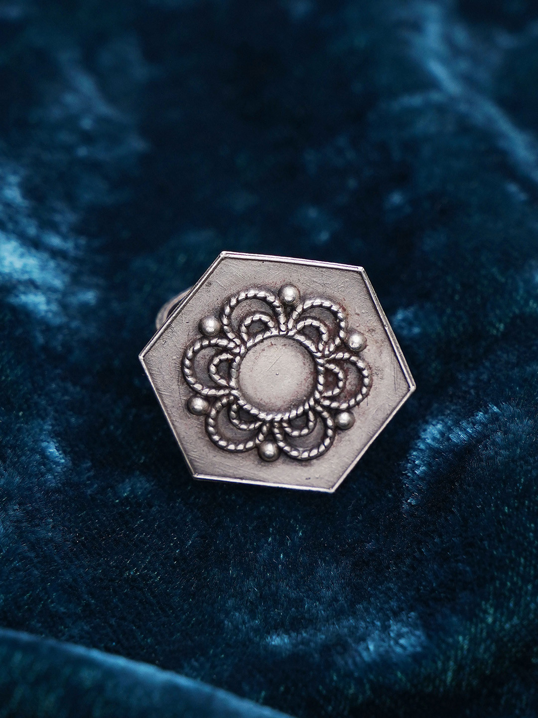 JAYPORE Textured Silver Ring