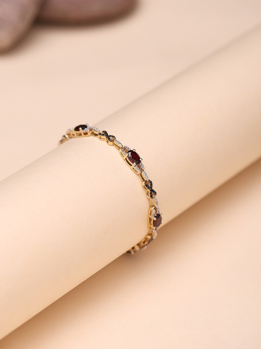 Exotic India Women Sterling Silver Faceted Garnet & Topaz Stone Studded Link Bracelet